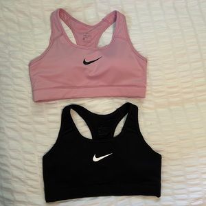 Nike Dry-Fit sports bra scoop neck racer. Medium